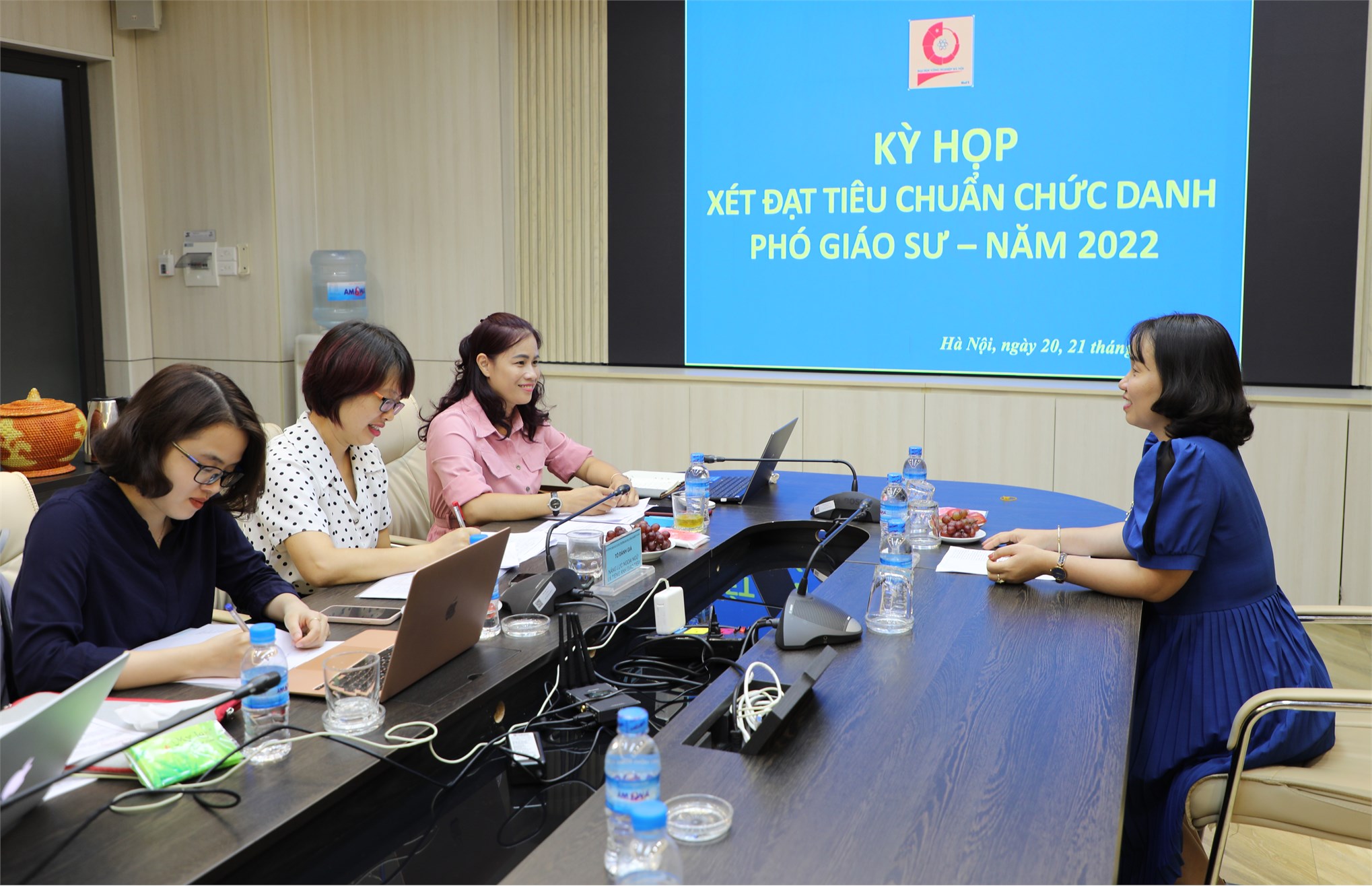 Hội đồng Giáo sư cơ sở Trường Đại học Công nghiệp Hà Nội tổ chức xét đạt tiêu chuẩn chức danh Giáo sư, Phó giáo sư năm 2022