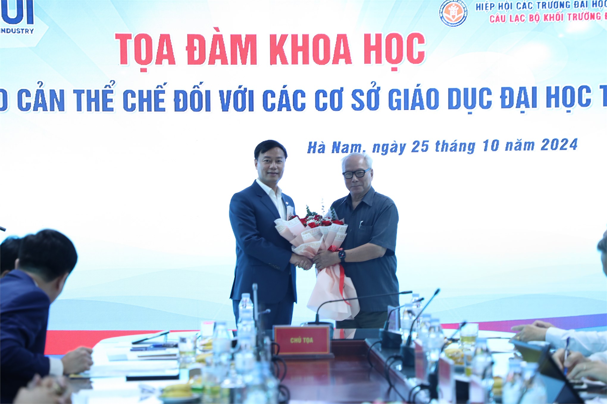 Tọa đàm “ Tháo gỡ rào cản thể chế đối với các cơ sở giáo dục đại học tự chủ”