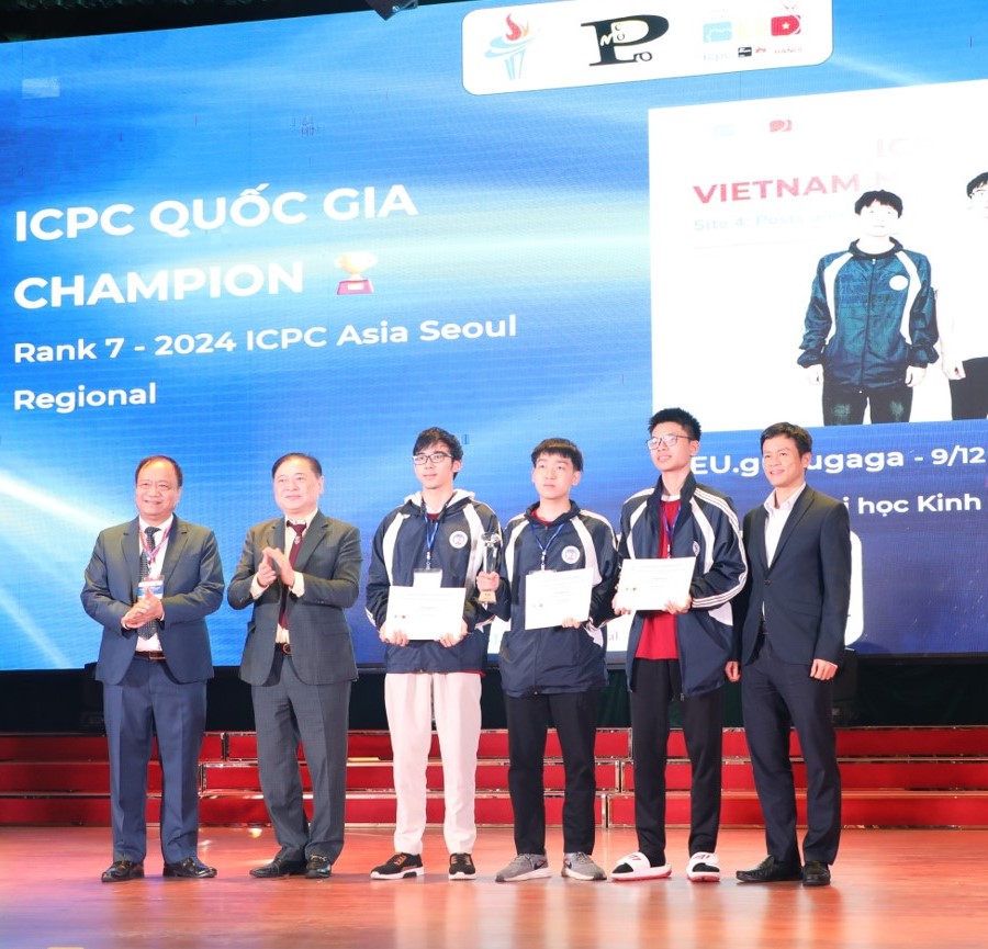 Khai mạc Olympic Tin học Sinh viên Việt Nam lần thứ 33, cuộc thi PROCON Việt Nam và trao giải Kỳ thi lập trình sinh viên quốc gia ICPC Việt Nam