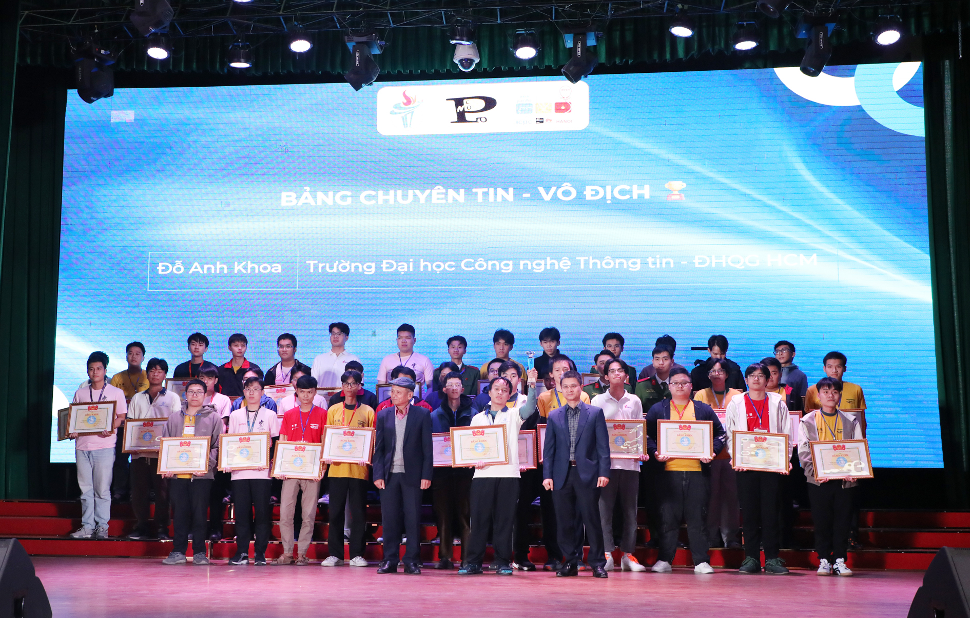 Lễ bế mạc OLP’24 - Procon - ICPC Asia Hanoi: Quy tụ những sinh viên CNTT xuất sắc - Việt Nam giành 2 Huy chương Vàng tại ICPC Asia Hanoi 2024.