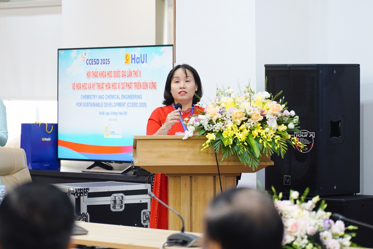 Hội thảo khoa học “Hóa học và Kỹ thuật Hóa học vì sự phát triển bền vững” – Diễn đàn học thuật kiến tạo tương lai xanh”