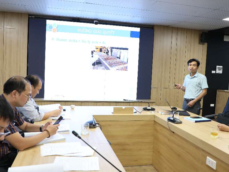 Nghiệm thu đề tài nghiên cứu khoa học cấp Trường "Nghiên cứu xây dựng hệ thống điều khiển cho Robot Delta ứng dụng trong dây chuyền phân loại hạt điều"