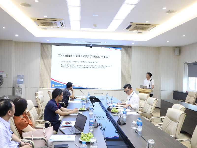 Nghiệm thu đề tài nghiên cứu khoa học cấp Trường : "Nghiên cứu mô hình phân lớp xây dựng hệ thống giải đáp ý kiến và giải quyết yêu cầu trực tuyến của sinh viên trường Đại học Công nghiệp Hà Nội"