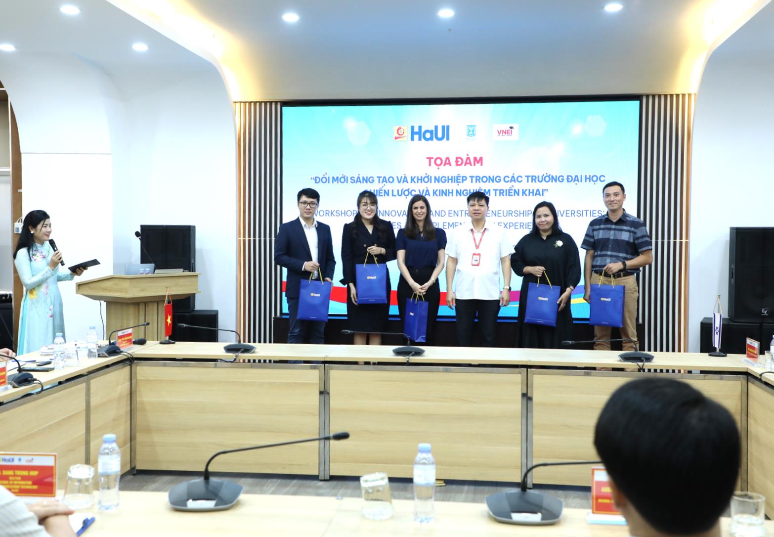 Tọa đàm: Đổi mới sáng tạo và khởi nghiệp trong các Trường Đại học: Học hỏi kinh nghiệm từ “Quốc gia khởi nghiệp Isarel”