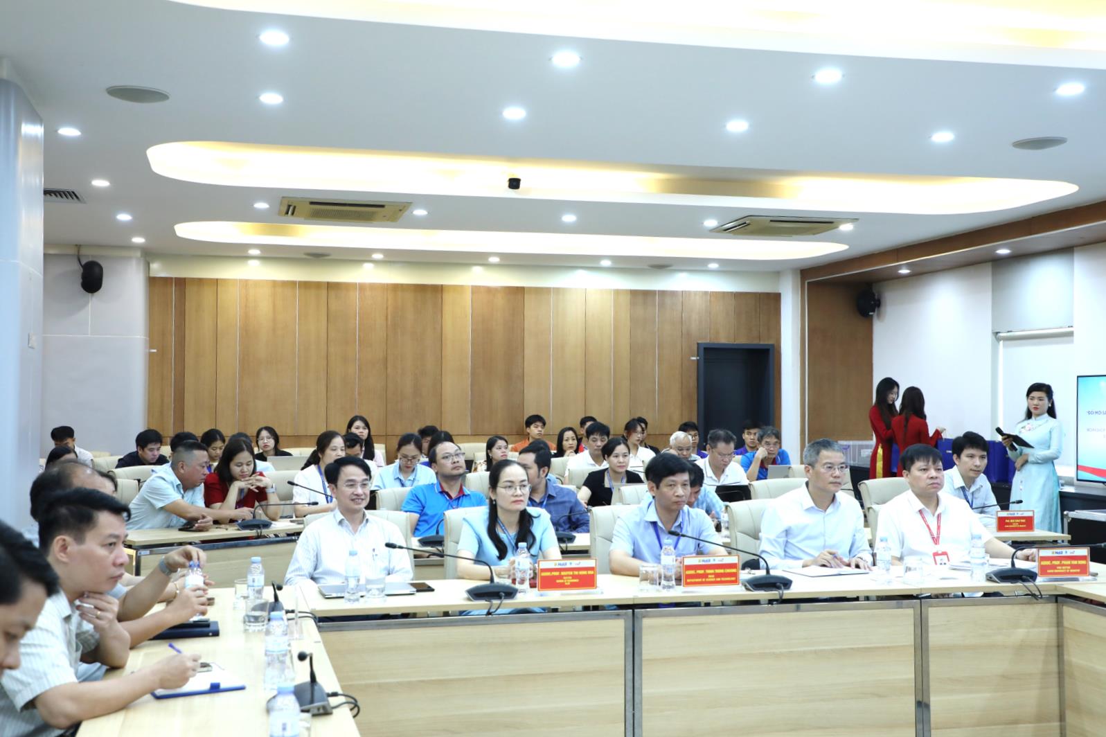 Tọa đàm: Đổi mới sáng tạo và khởi nghiệp trong các Trường Đại học: Học hỏi kinh nghiệm từ “Quốc gia khởi nghiệp Isarel”