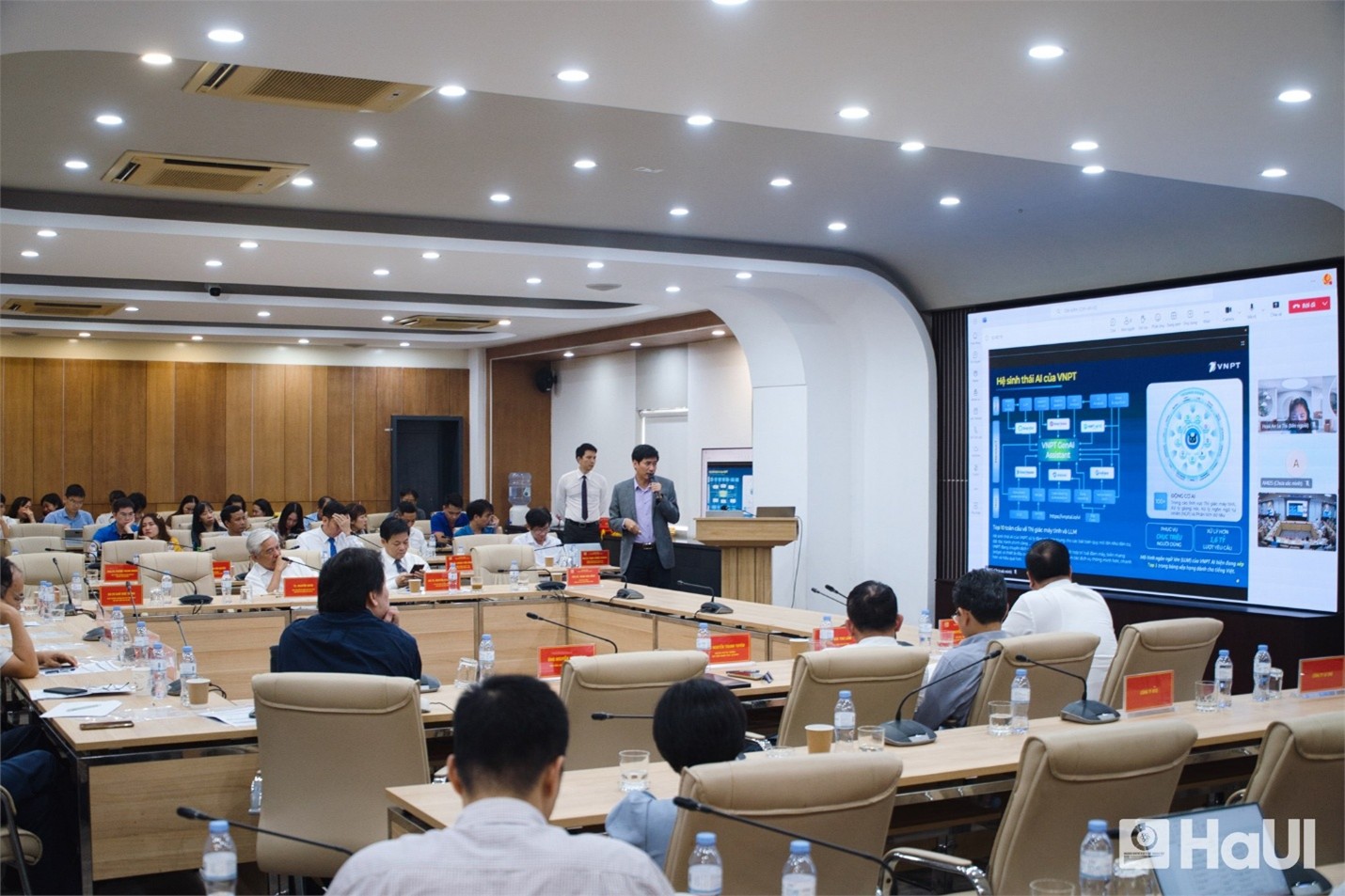 Bàn về giải pháp đưa AI trở thành động lực then chốt của công nghiệp hiện đại tại Hội thảo khoa học quốc gia “Ứng dụng AI trong công nghiệp”