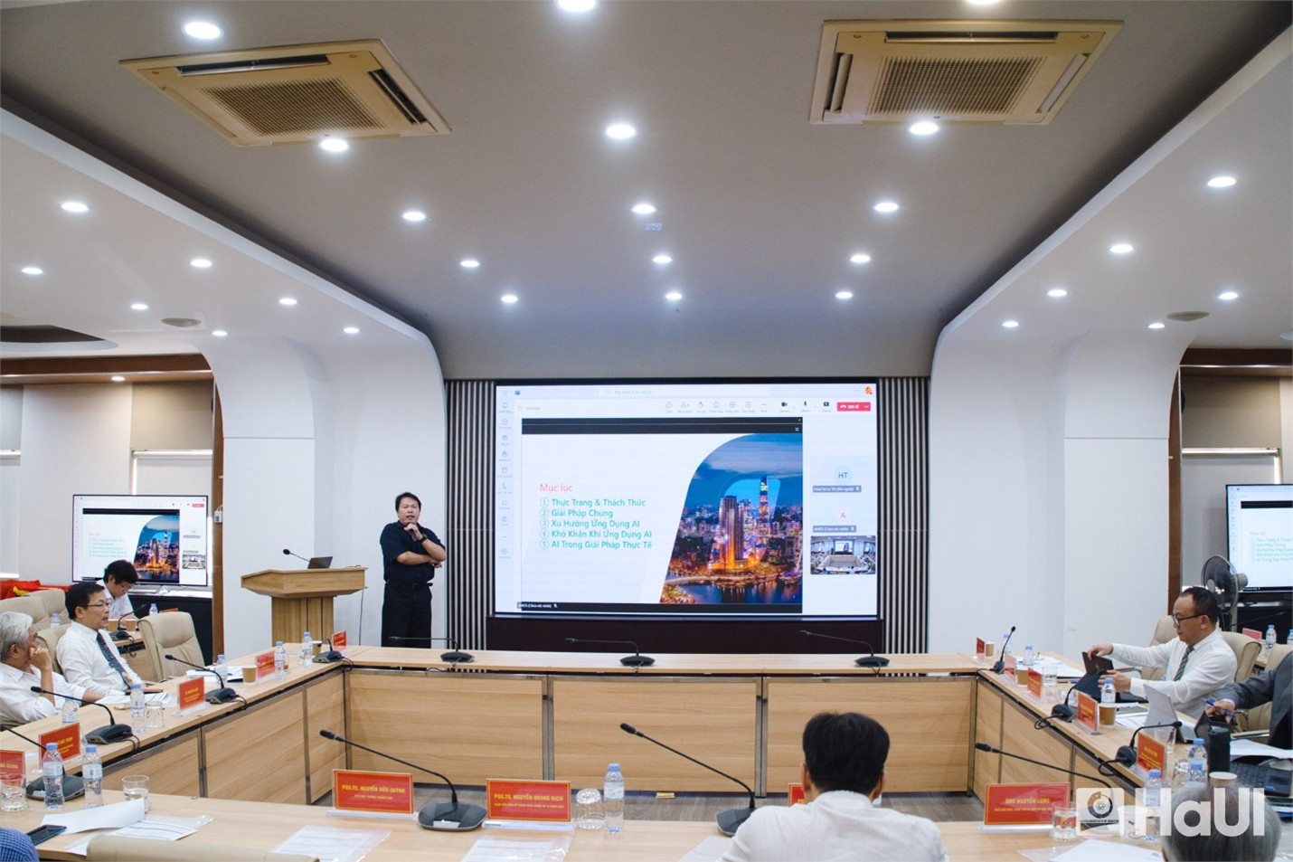 Bàn về giải pháp đưa AI trở thành động lực then chốt của công nghiệp hiện đại tại Hội thảo khoa học quốc gia “Ứng dụng AI trong công nghiệp”