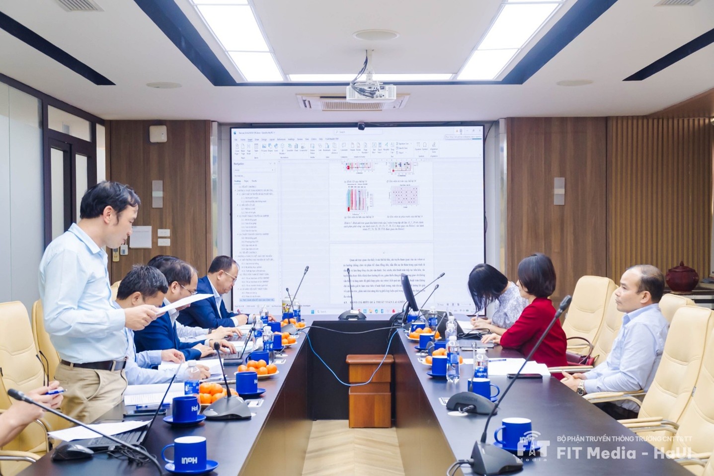 Nghiệm thu đề tài NCKH cấp cơ sở `Thuật toán Heuristic giải bài toán định tuyến trong hậu cần đô thị và mô phỏng hóa kết quả trên bản đồ giao thông Hà Nội`