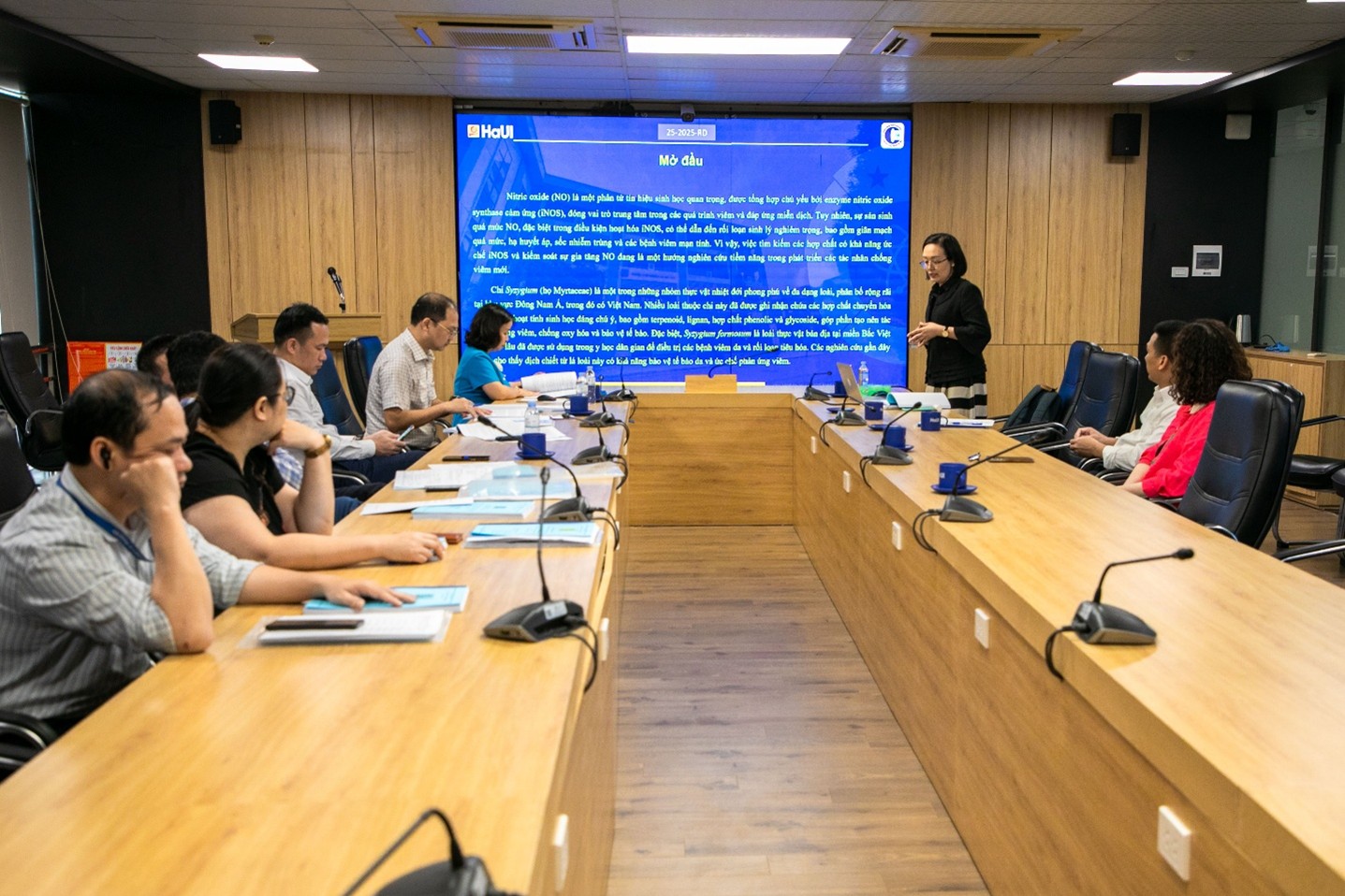Nghiệm thu đề tài NCKH cấp cơ sở `Nghiên cứu thành phần hóa học, tác dụng ức chế sản sinh NO từ loài Syzygium Formosum`
