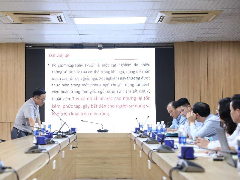 Nghiệm thu đề tài NCKH cấp cơ sở "Nghiên cứu thuật toán học máy nhận dạng tư thế ngủ và cảnh báo nguy cơ giấc ngủ của con người"