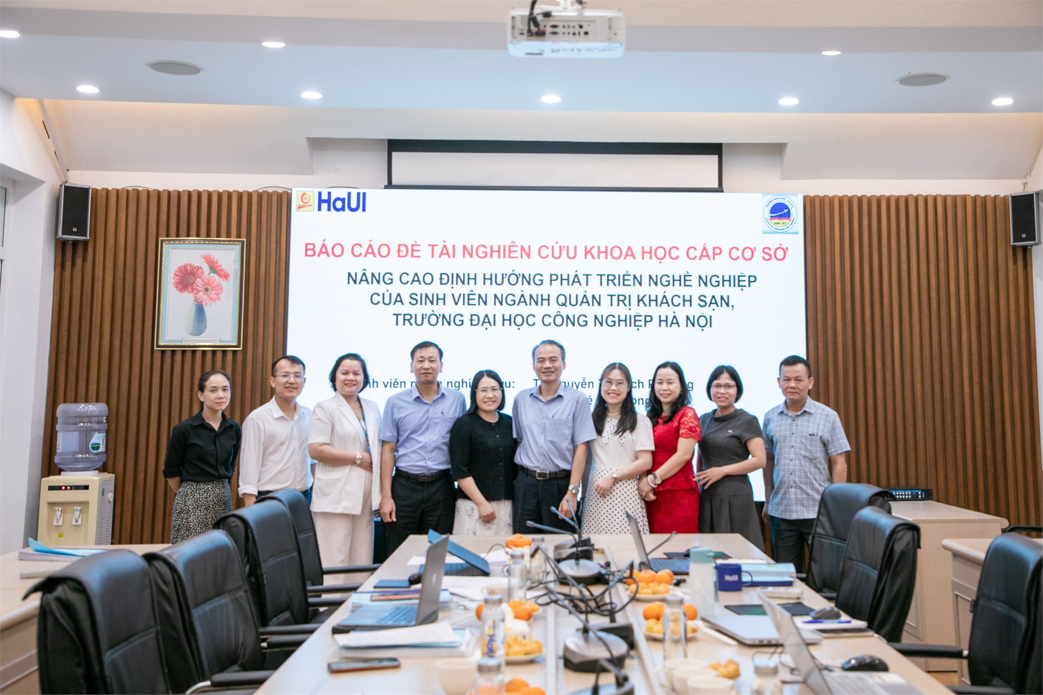 Nghiệm thu đề tài NCKH cấp cơ sở `Nâng cao định hướng phát triển nghề nghiệp của sinh viên ngành Quản trị khách sạn, Trường Đại học Công nghiệp Hà Nội`