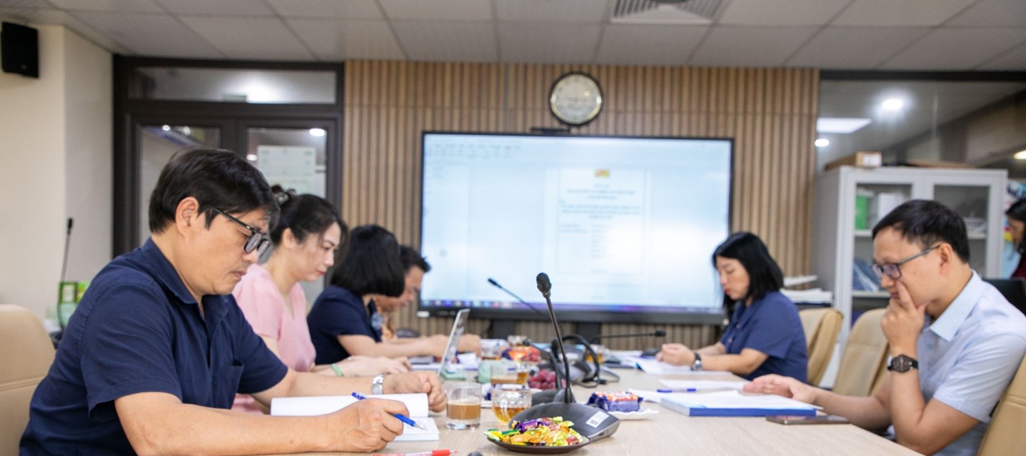 Nghiệm thu nhiệm vụ KHCN cấp cơ sở `Dạy học môn Giải tích theo hướng phát triển tư duy thuật toán cho sinh viên Trường Đại học Công nghiệp Hà Nội`
