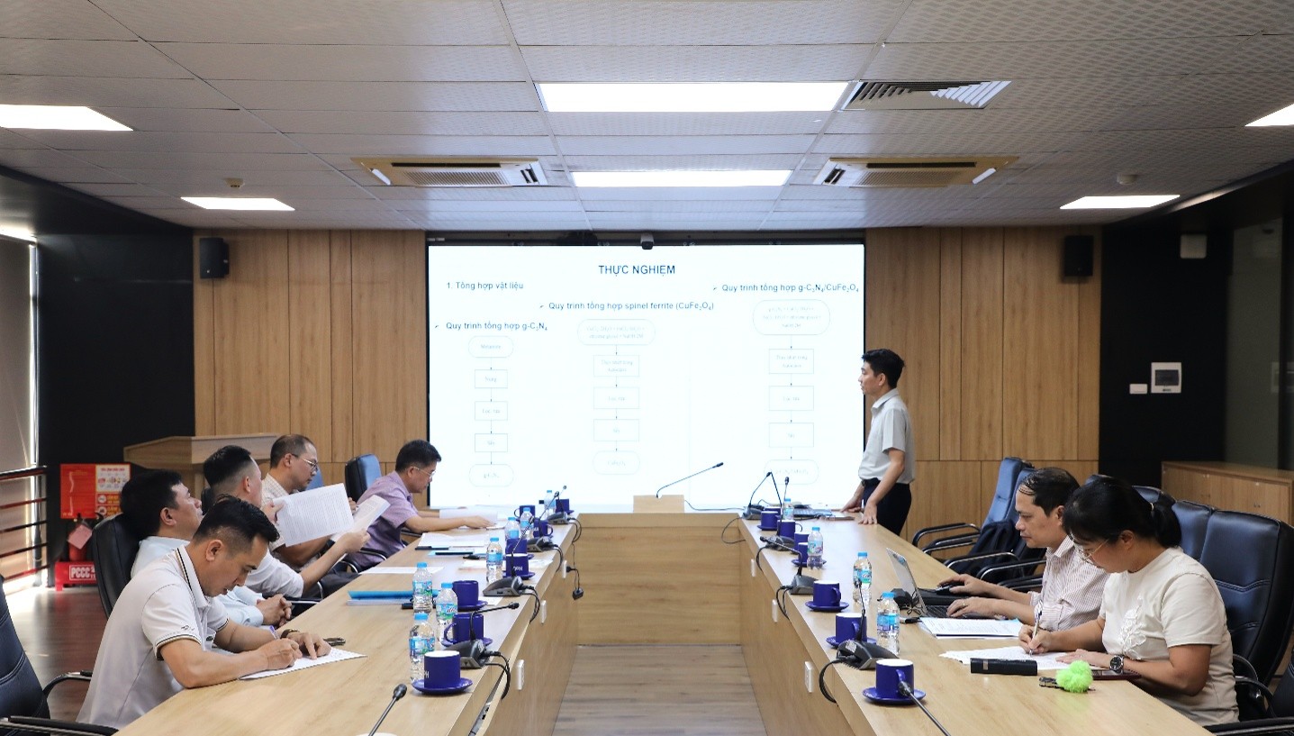 Nghiệm thu nhiệm vụ KH&CN cấp cơ sở năm 2025 “Nghiên cứu chế tạo vật liệu nanocomposite từ tính trên cơ sở spinel ferrite/g-C₃N₄ (CuFe₂O₄/g-C₃N₄) ứng dụng quang xúc tác phân hủy chất màu hữu cơ dưới ánh sáng khả kiến”